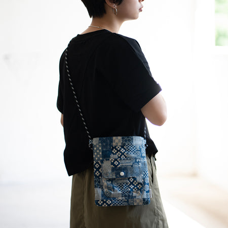 (YB487) Totem Shoulder Bag