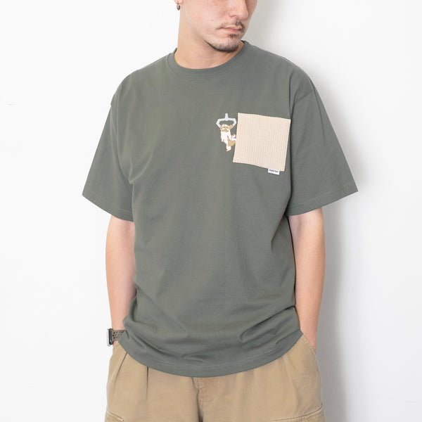 (ZT1497) The Claw Embroidery Pocket Tee