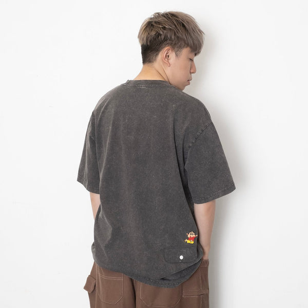 (EX485) Graphic Embroidery Back Pocket Tee